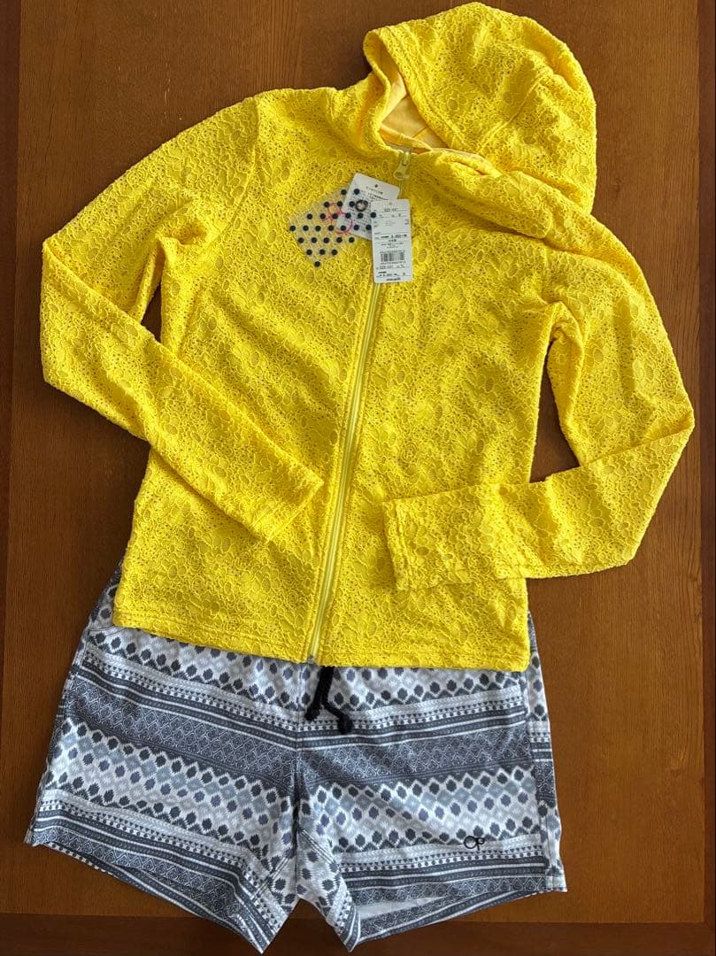 Greenグリーん　Ocean Pacific ラッシュガード　セット