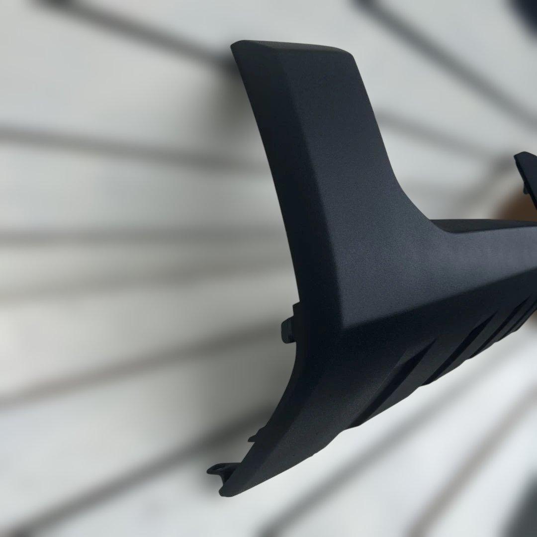 三菱デリカD5MC前フロントエクステンションバンパーチッピング塗装