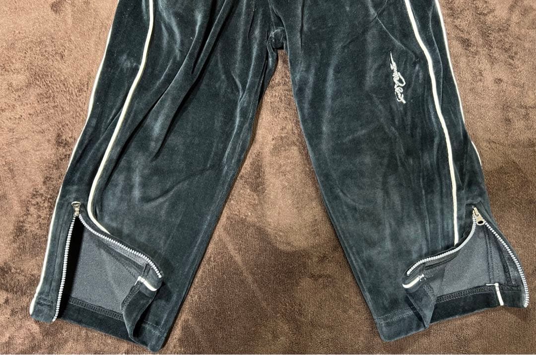 新品⭐️FUBU ベロア風　ジャケット&パンツ　4T約110cm★kfu56