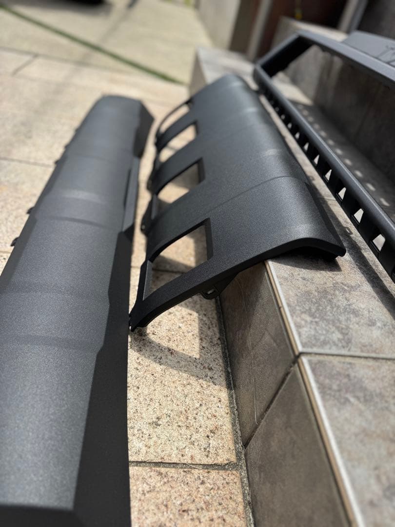 ②ランドクルーザー　250 グリル　フルセット　ラプターライナー塗装