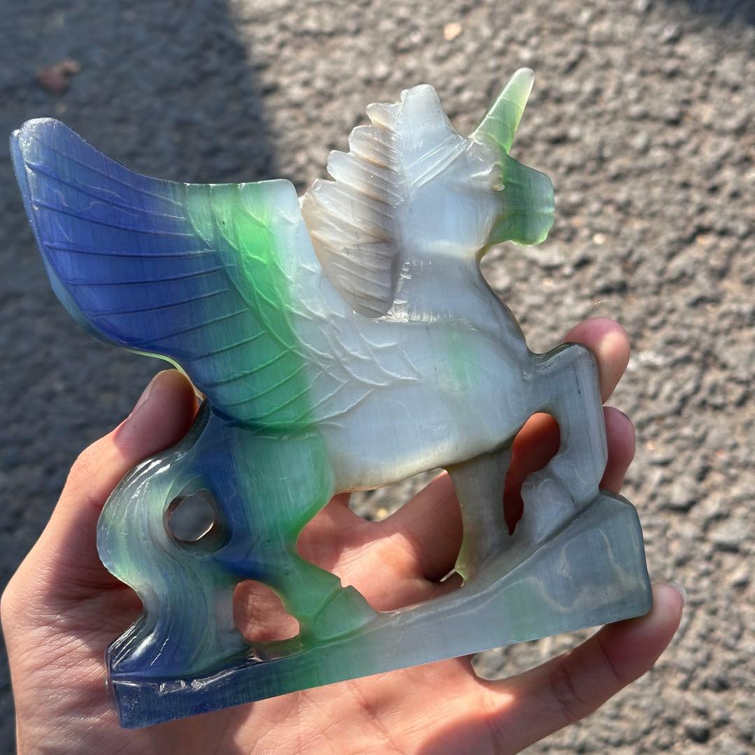 天然石猫目石のユニコーン　置物　ご購入前に在庫確認必要G.281