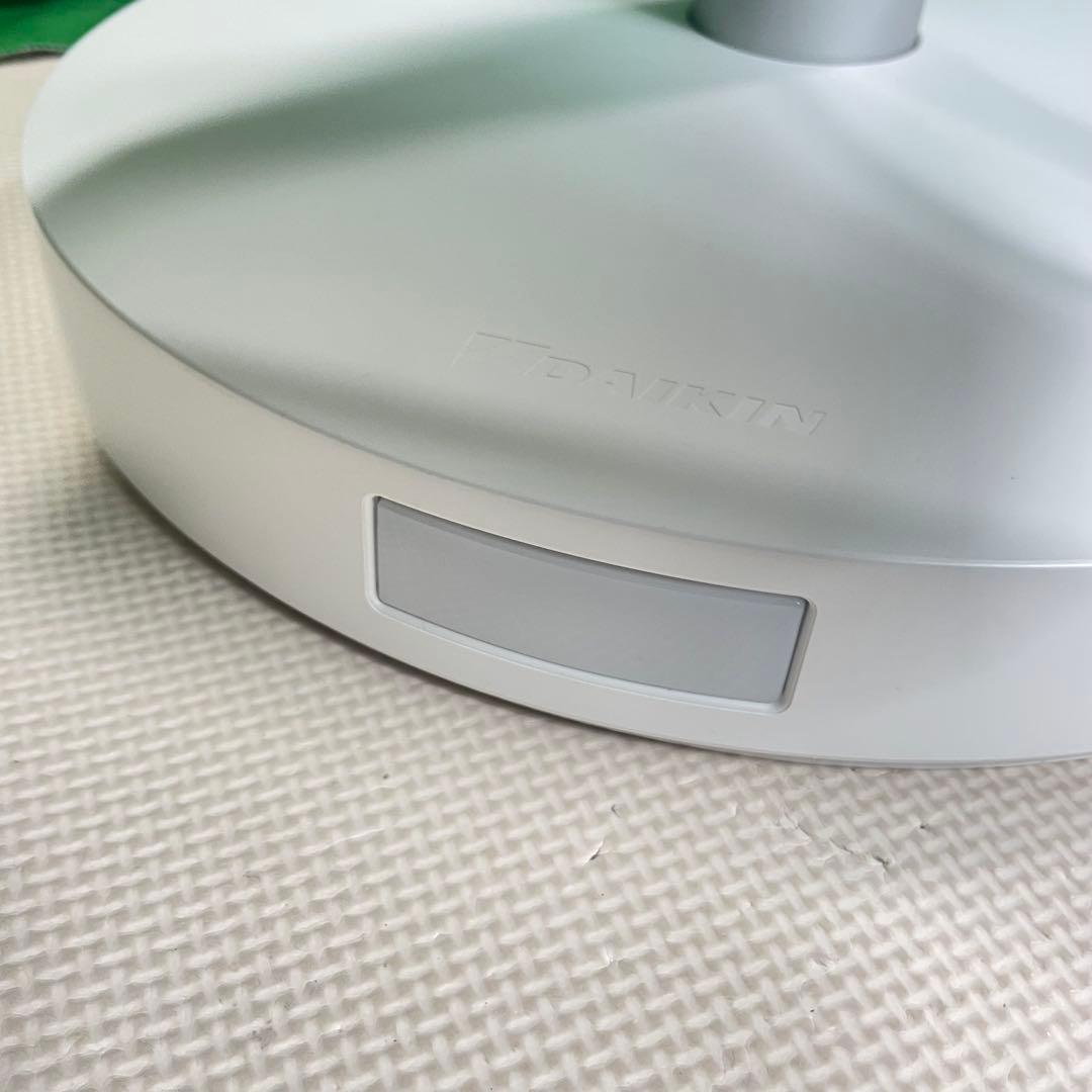 ダイキン 遠赤外線暖房 セラムヒート ERFT11ZS-W 22年製