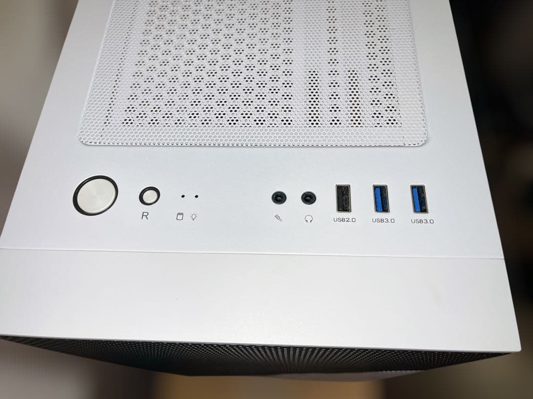 Thermaltake Divider 170 TG ARGB  ケース