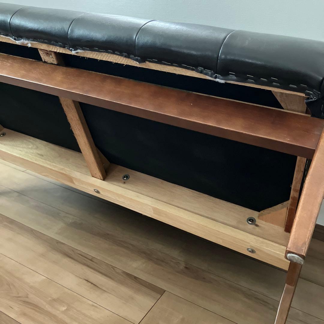 ブラックレザー2人掛けソファ