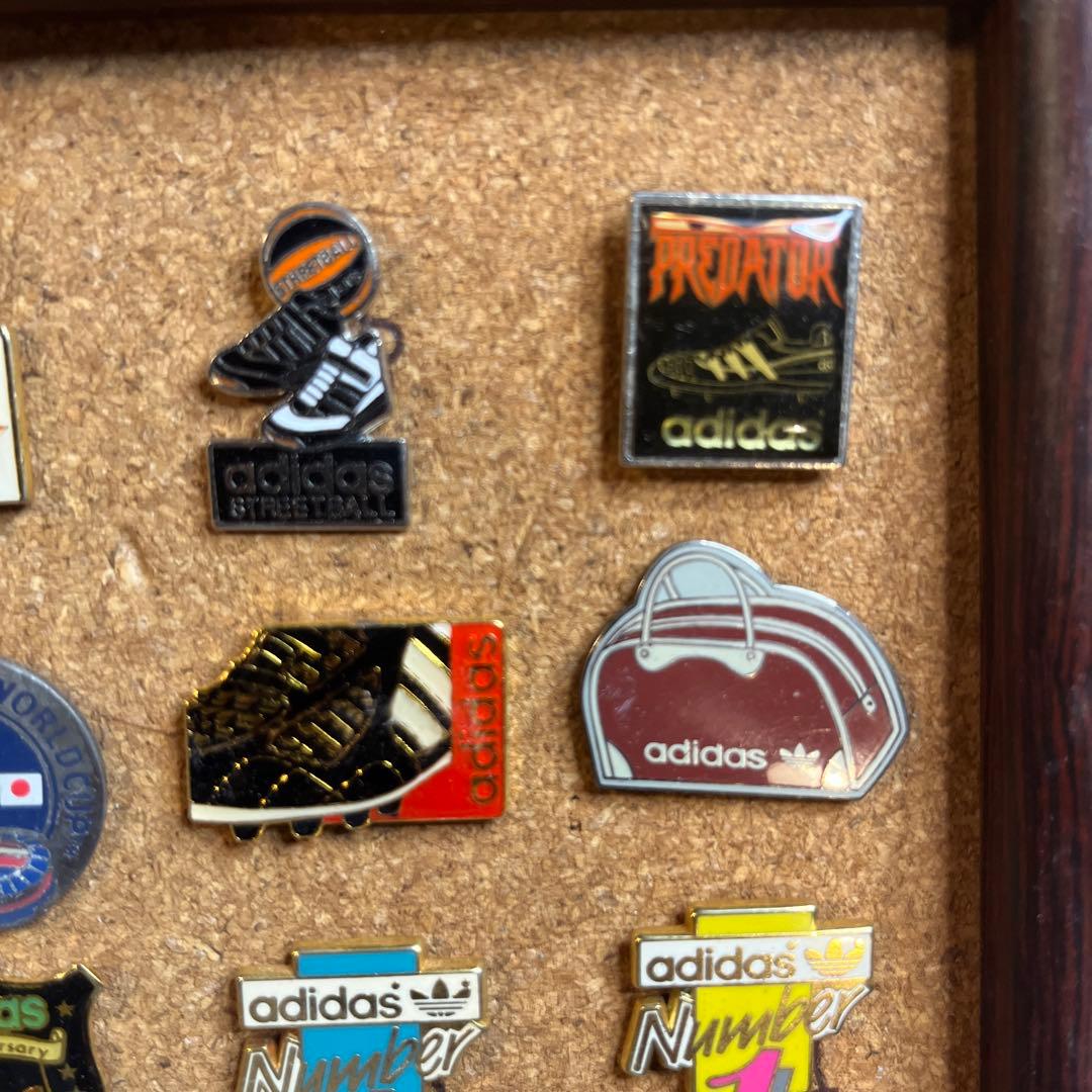 old adidas  ヴィンテージ　ピンバッジ  35個セット