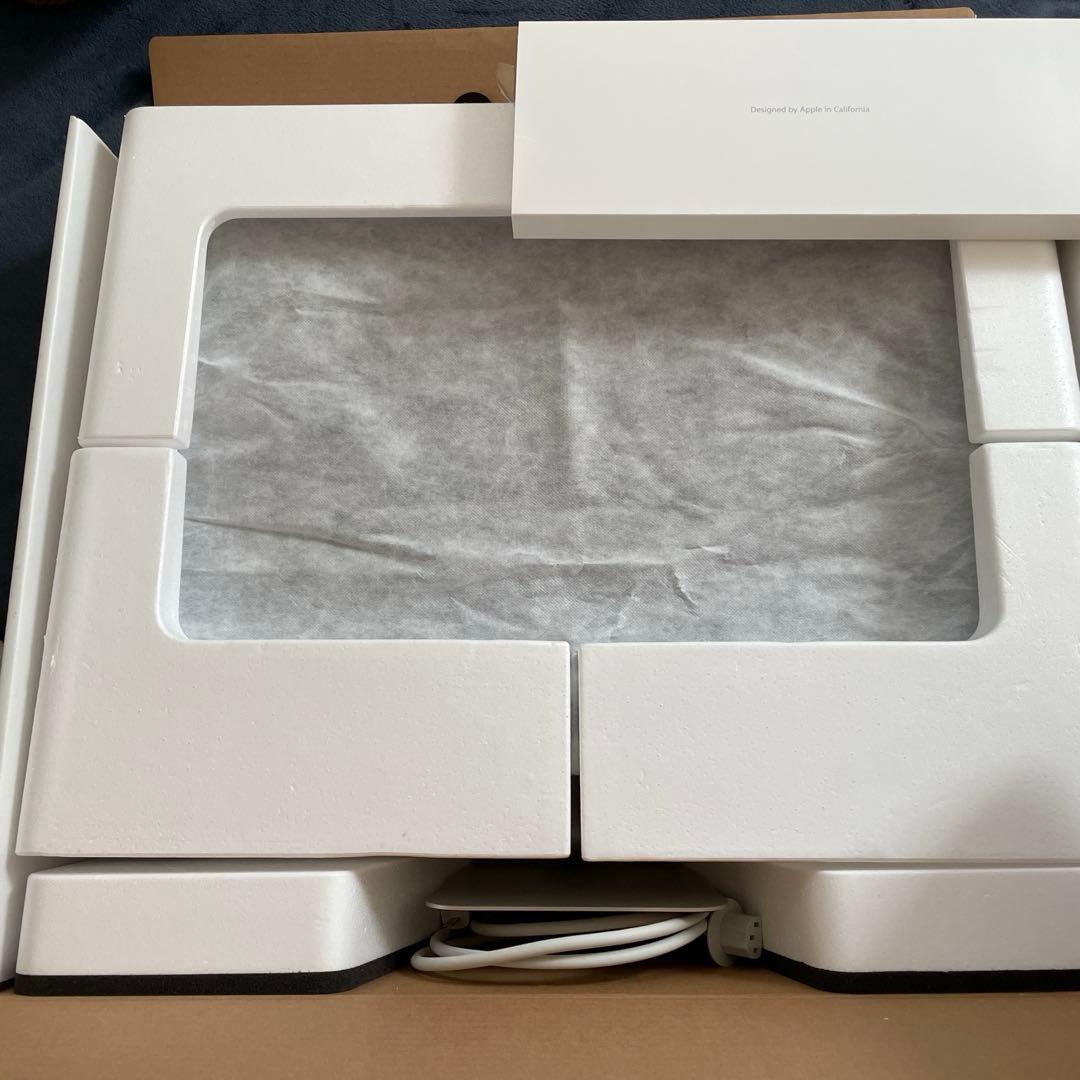 Apple iMac 購入時の梱包のまま