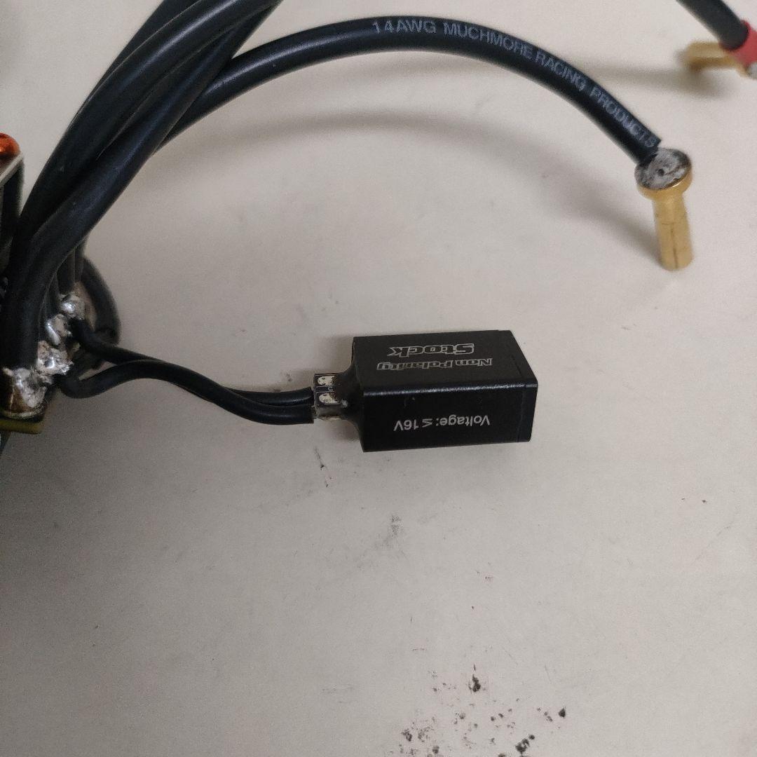 ホビーウィング XR10PRO 160A V4 ブラシレスESC キャパシタ付き