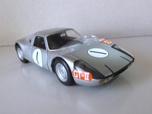 特価 MINICHAMPS 1/18 ポルシェ 904 カレラ GTS 日本GP