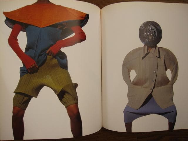 Issey Miyake by Irving Penn 1990　フライヤー付