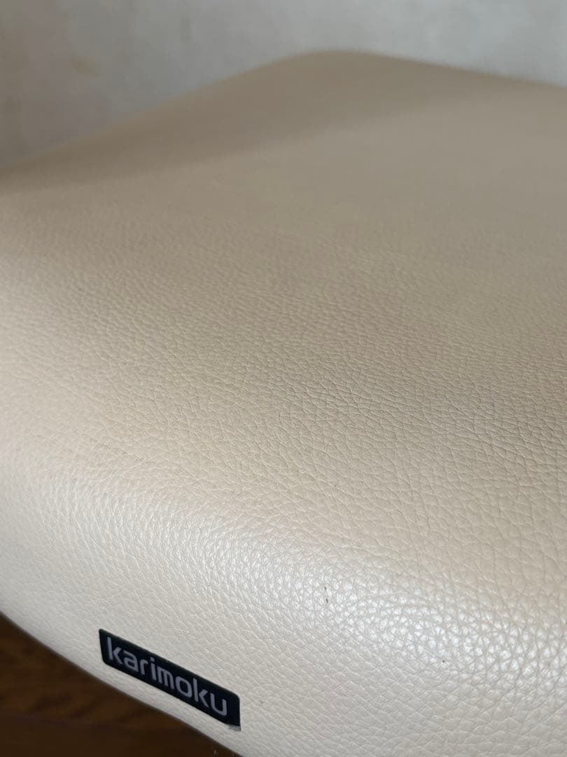 karimoku ダイニングチェア 木製　ベージュ