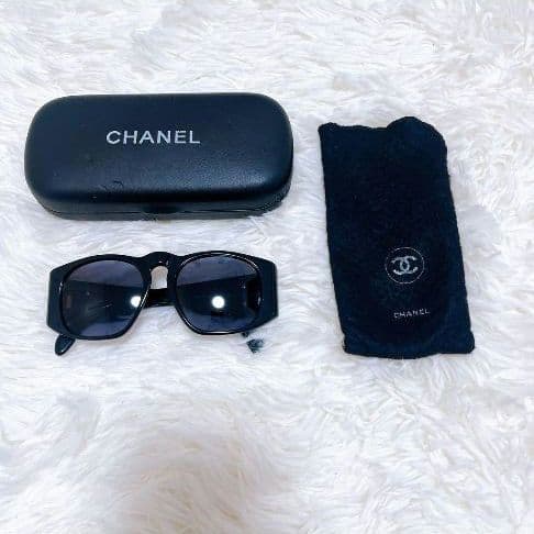 【美品】ケース付き ココマーク CHANEL サングラス 黒 ブラック シャネル