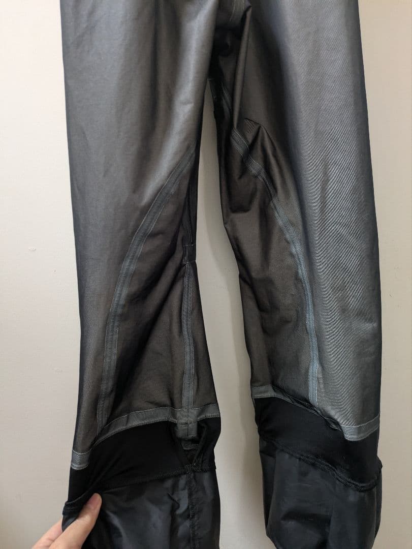 GOLDWIN　GORE-TEX3L（3レイヤー）ビブパンツ　Mサイズ