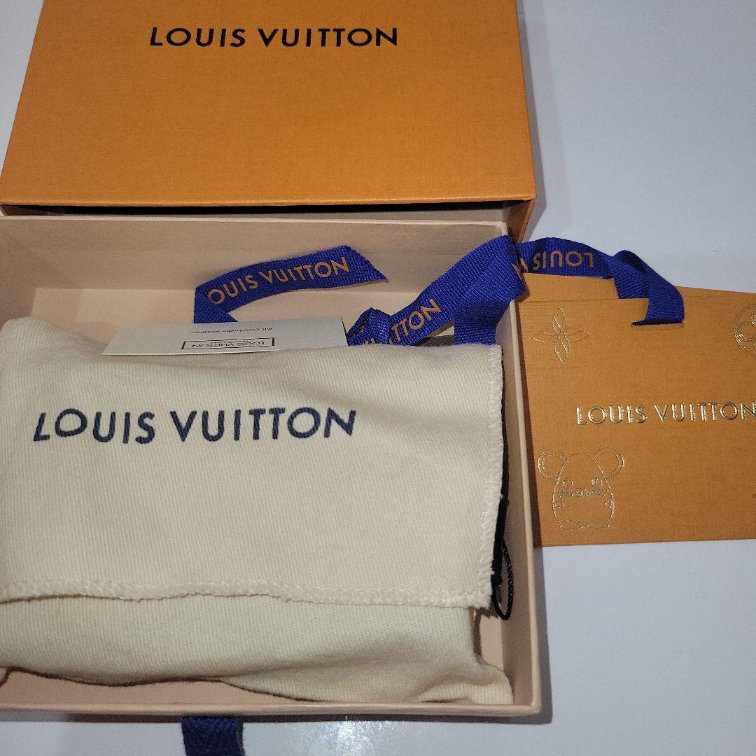 LOUIS VUITTON カードケース未使用エピ ツイストミュルティカルト
