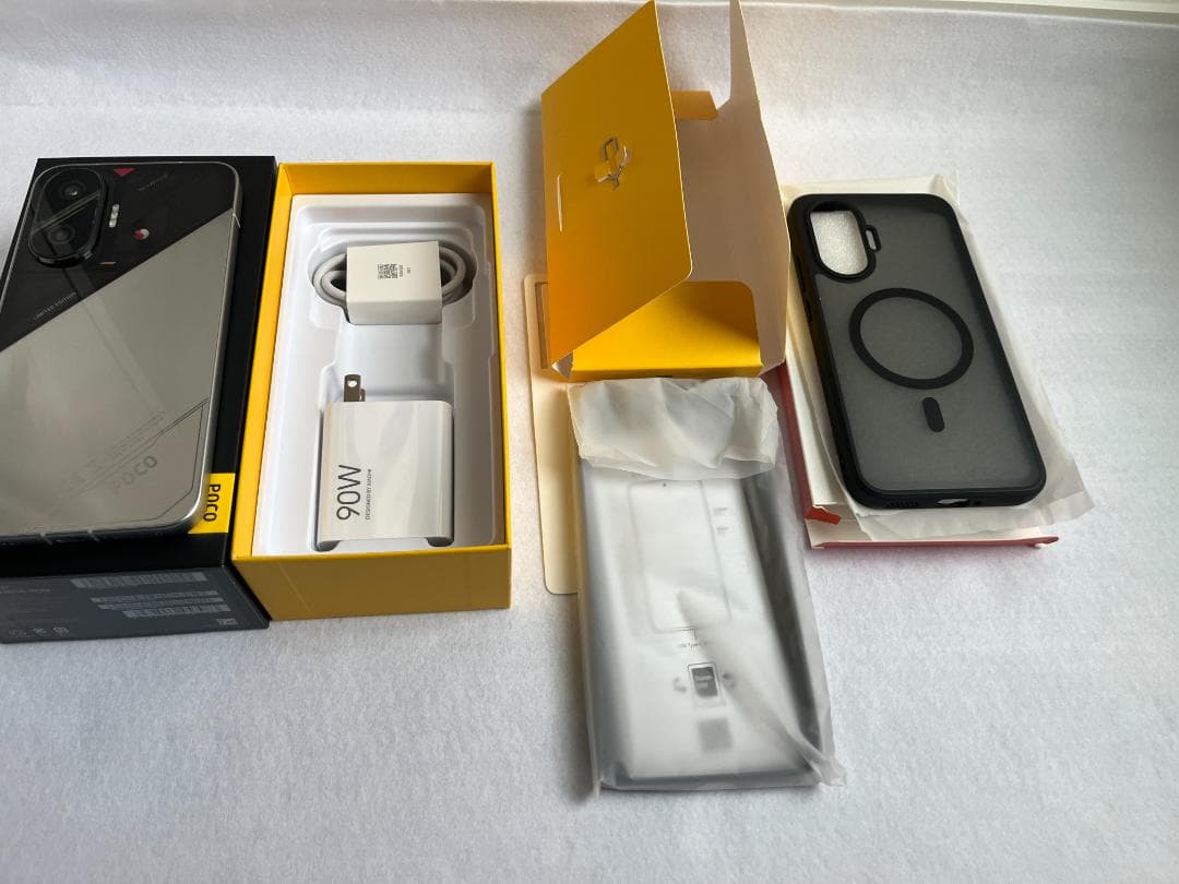 Xiaomi POCO F7 シルバー 12GB 256GB 極美品