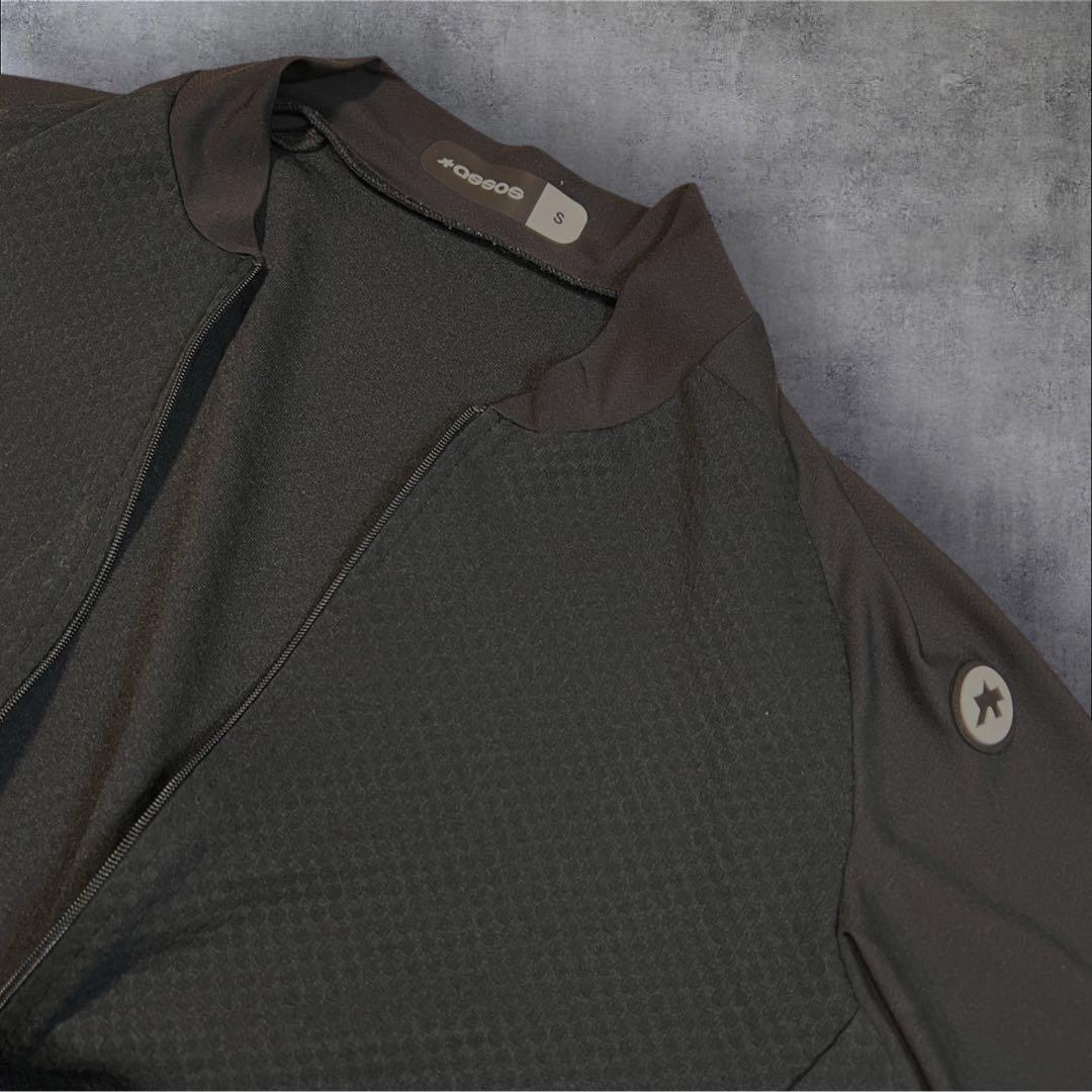 ASSOS サイクリングウェア　黒　sサイズ 半袖 ジャージ 後ろポケット