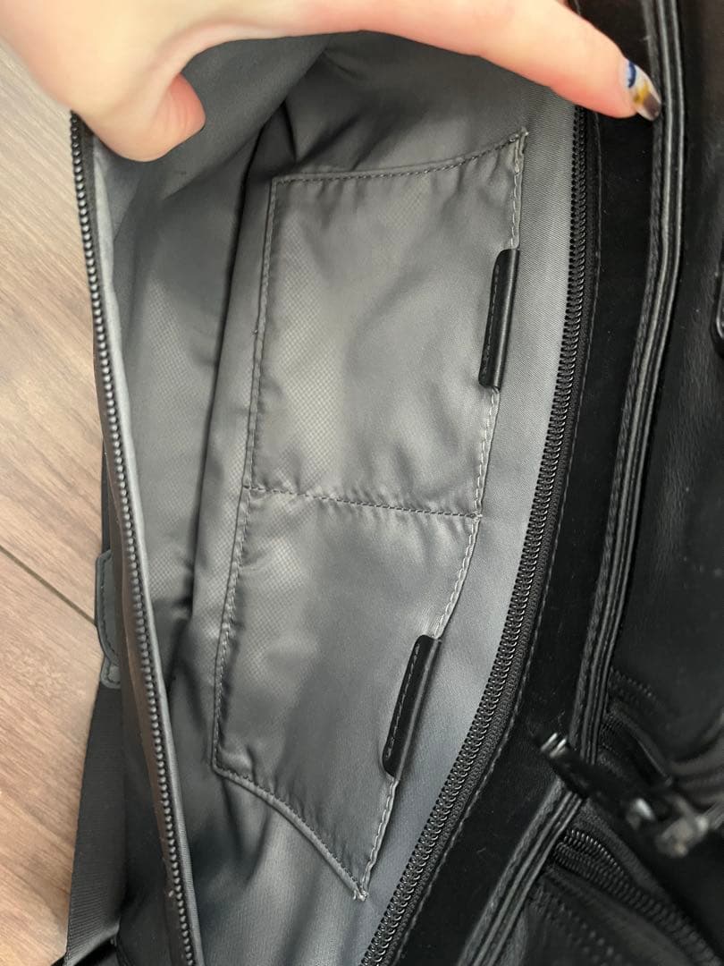 TUMI ALPHA2 ナパレザー ブリーフケース