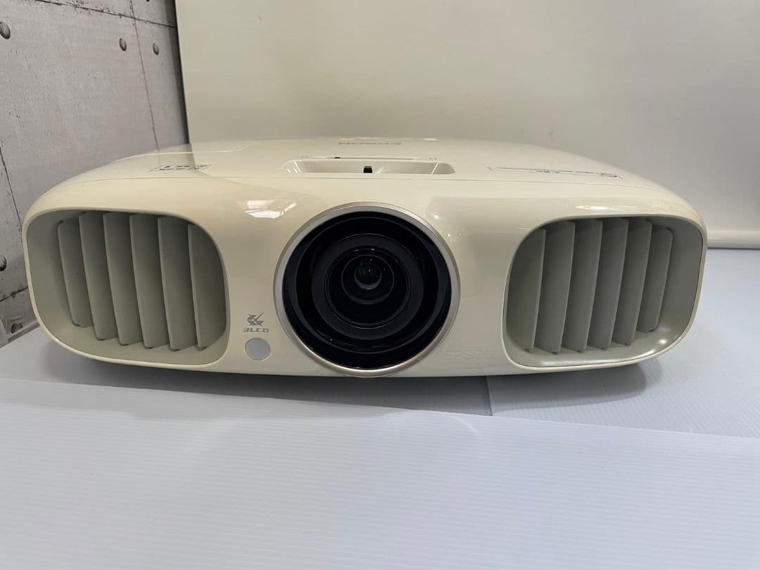 Epson EH-TW6000プロジェクター本体 ホワイト