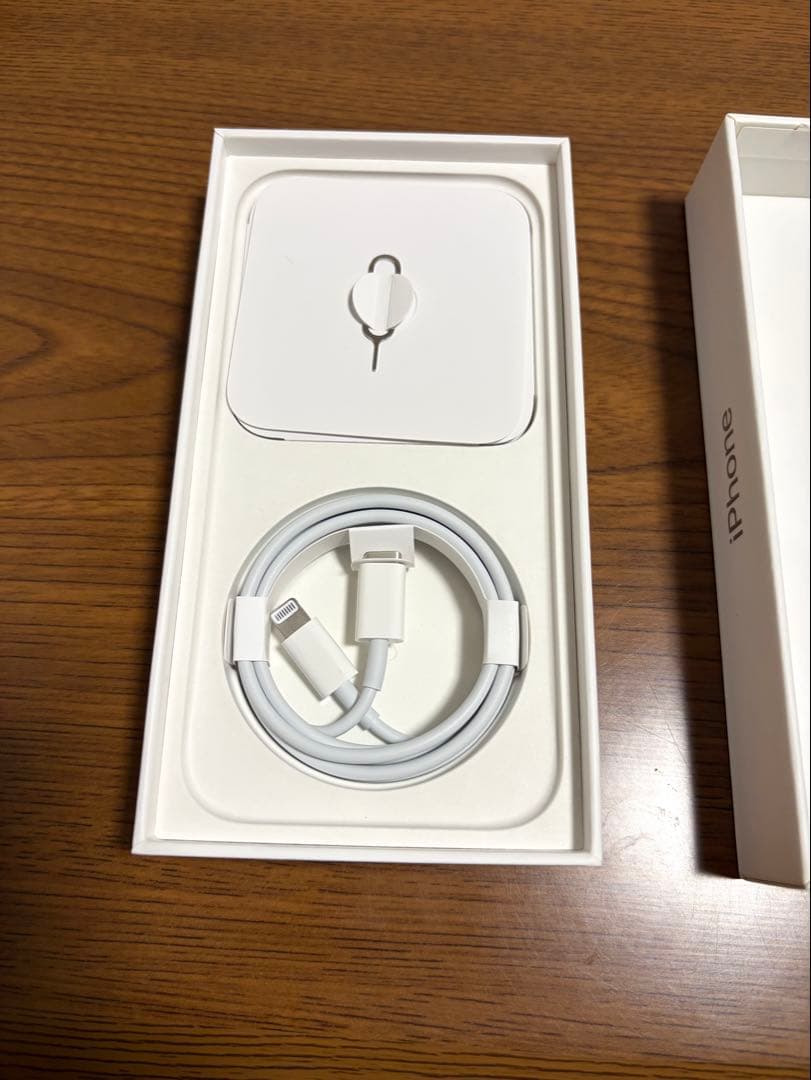 Apple iPhone 14 Pro 256GB シルバー 本体