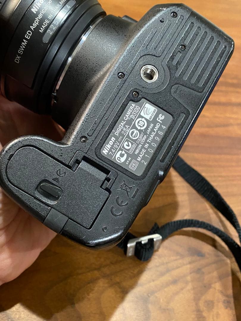 Nikon D3100 デジタル一眼　af-s 18-55 GⅡレンズ付　動作品