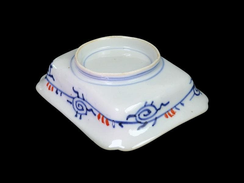 古伊万里　色絵　青海波にお福さんの図　角皿 ２客　C084AS-DAa