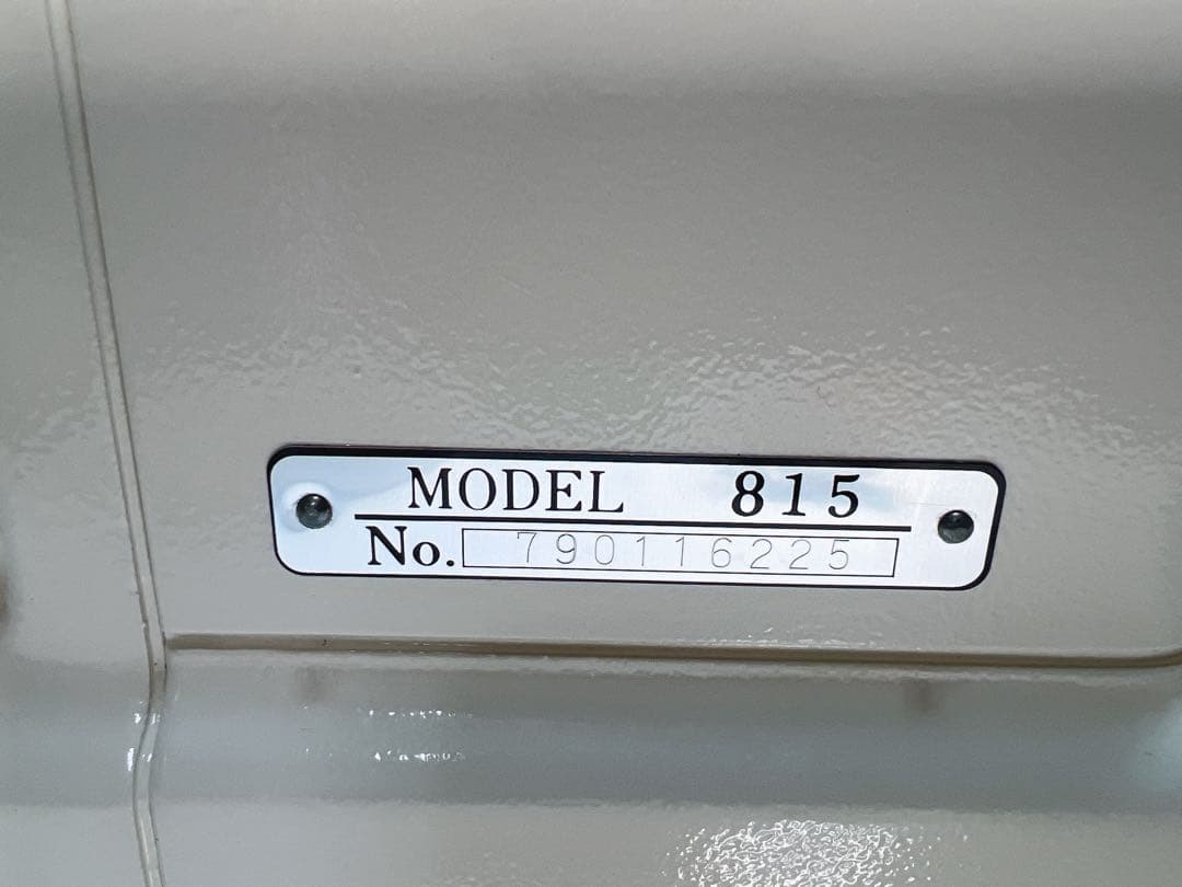 ジャノメ エクセル.フリーモーション刺繍もできるレトロミシン 815