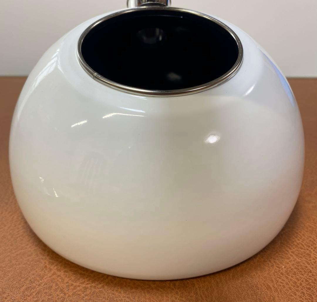 OXO ホーロー 笛吹 ケトル やかん 白 1点 2.2L オクソー ホワイト