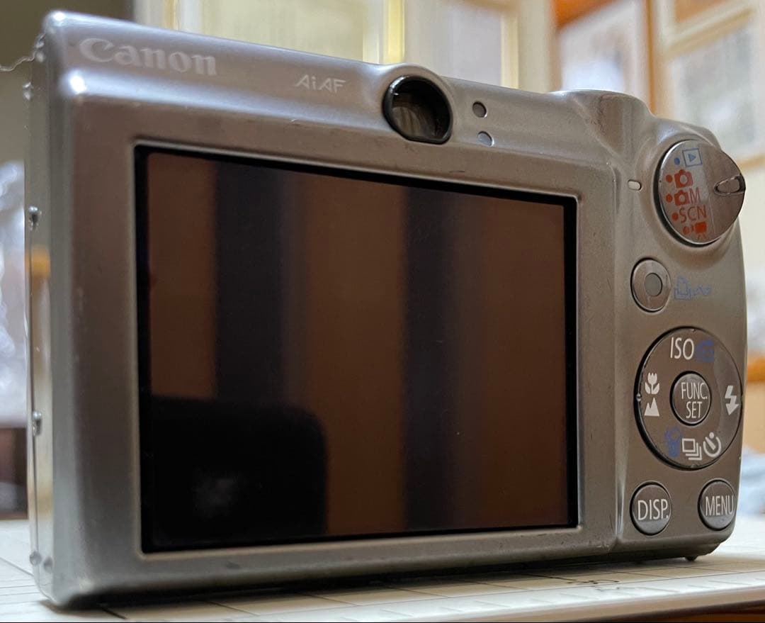 【ジャンク】Canon IXY 900IS デジタルカメラ シルバー《本体のみ》