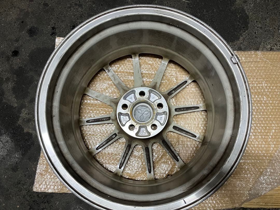 三菱 18インチ シルバー ホイール