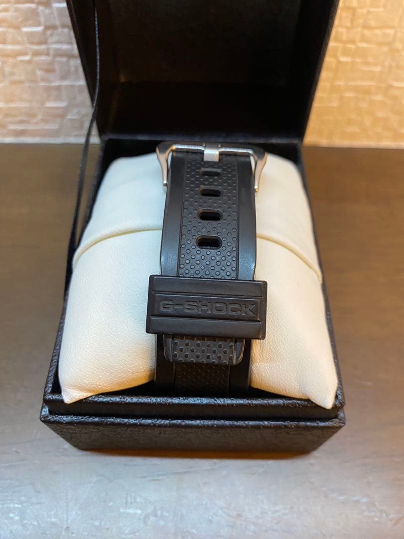 【極美品】CASIO G-SHOCK　GST-W100G-1BJF 電波時計