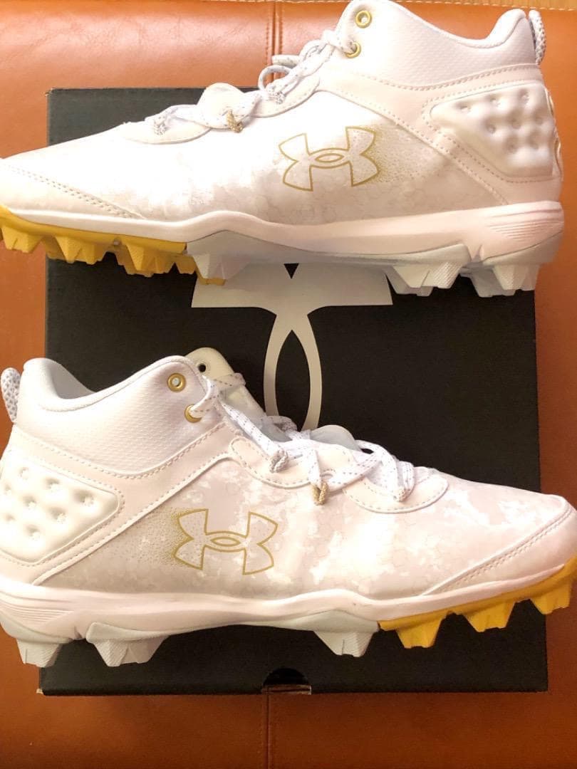 新品2025年USA国内限定アンダーアーマー野球ハーパー8Mid Rm29cm