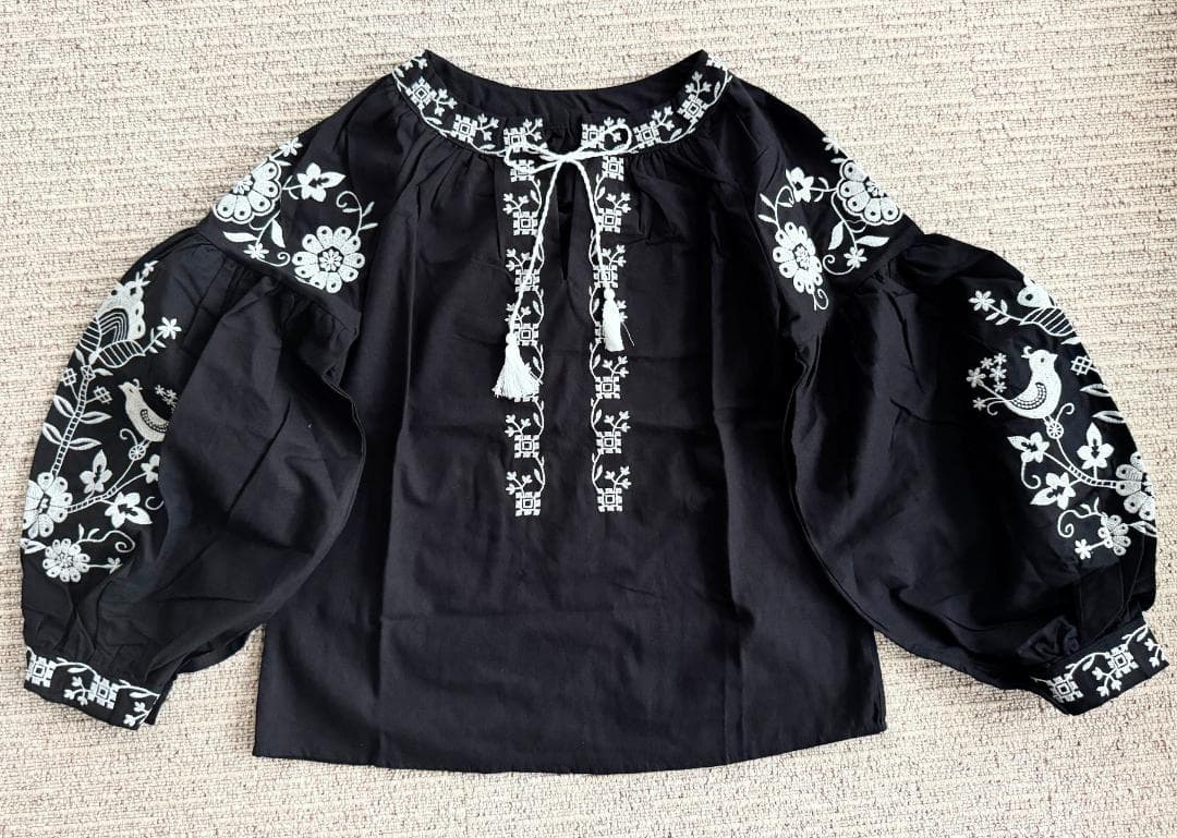 刺繍 ルーマニア 民族衣装 トップス ヴィシヴァンカ 刺繍ブラウス