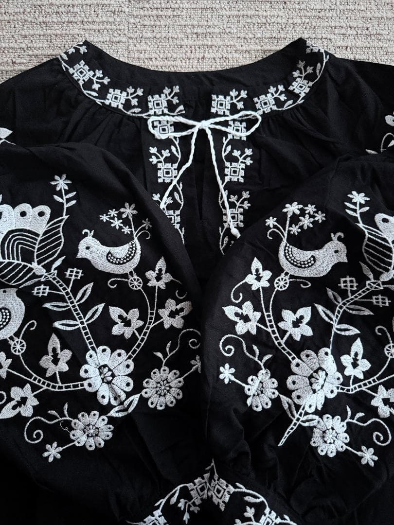 刺繍 ルーマニア 民族衣装 トップス ヴィシヴァンカ 刺繍ブラウス