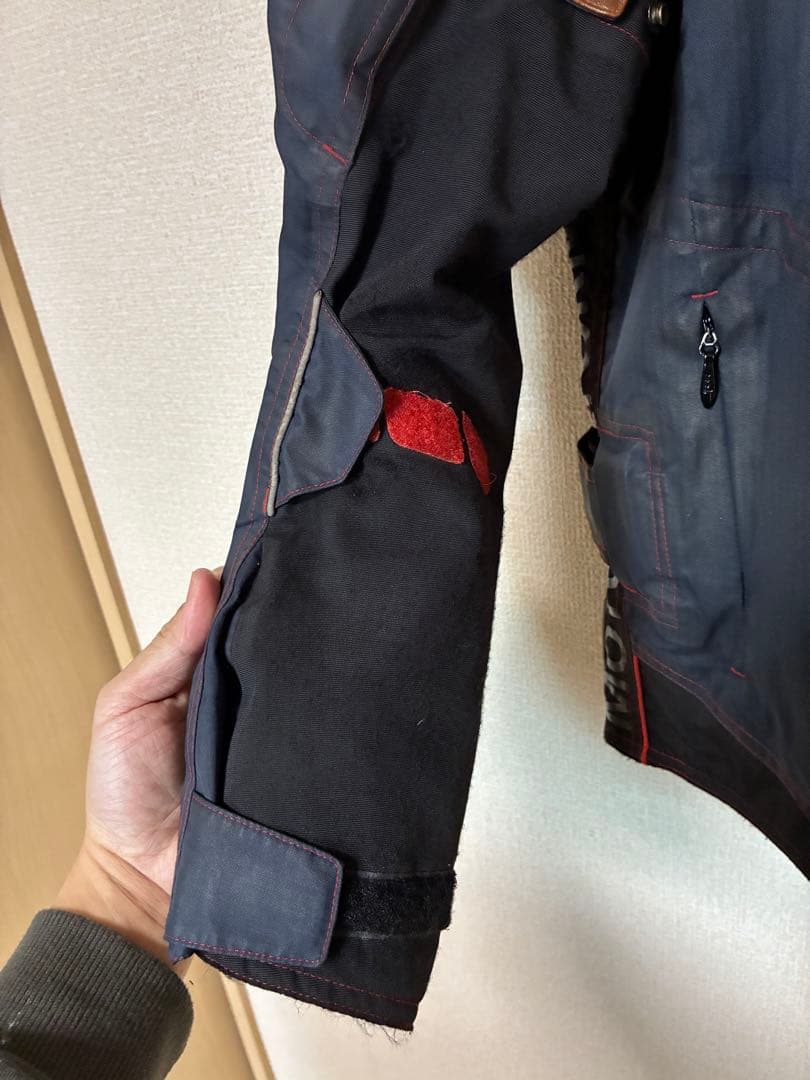 クシタニ　アロフトフードジャケット　Mサイズ