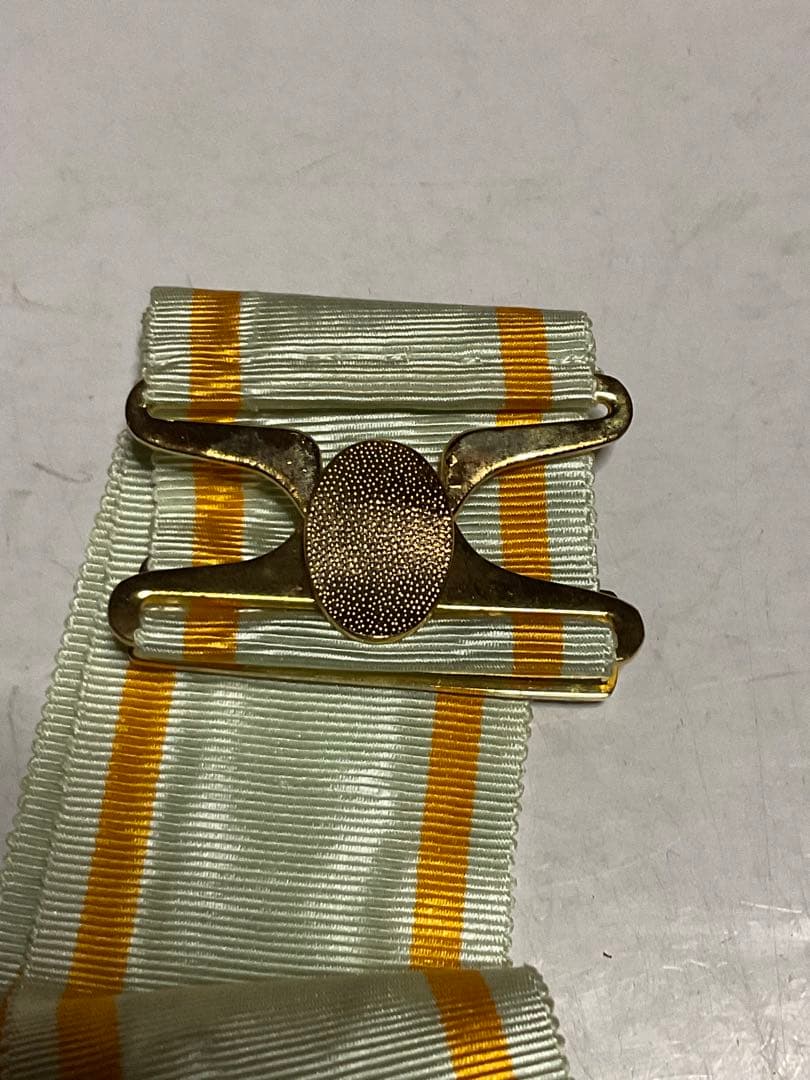 勲三等瑞宝章・勲章。【箱入美品／祖父の所有物でした】。