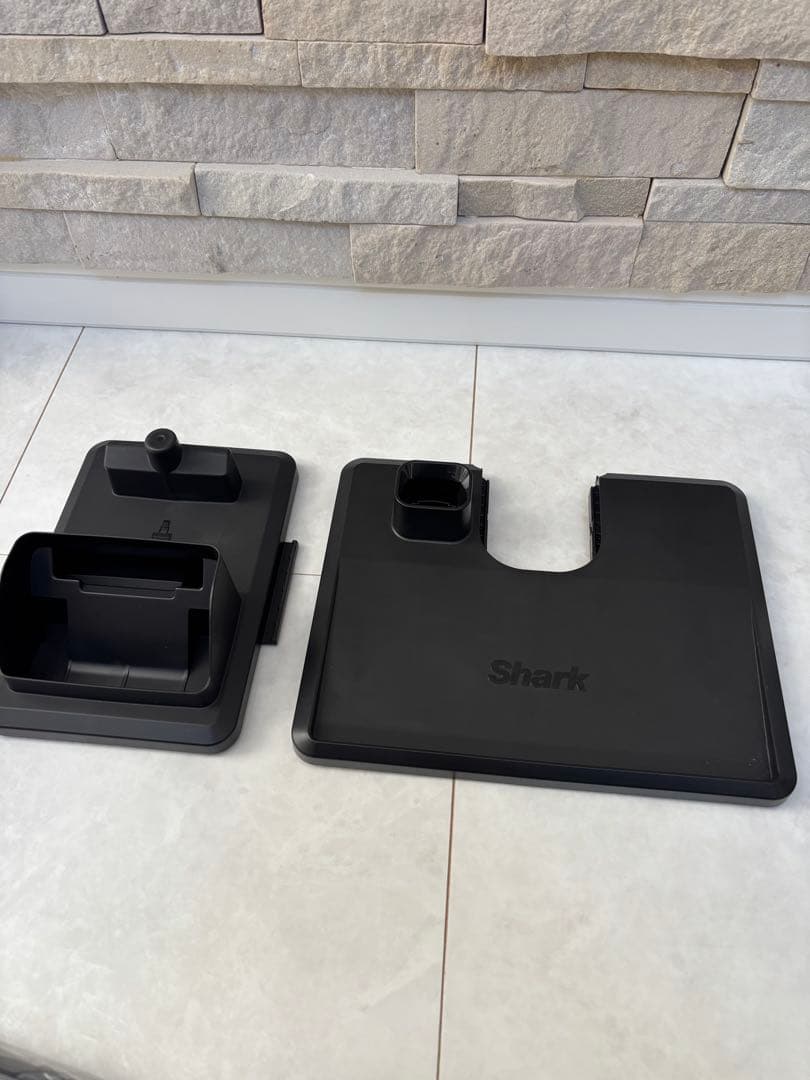 美品　SHARK EVOPOWER SYSTEM NEO スティッククリーナー