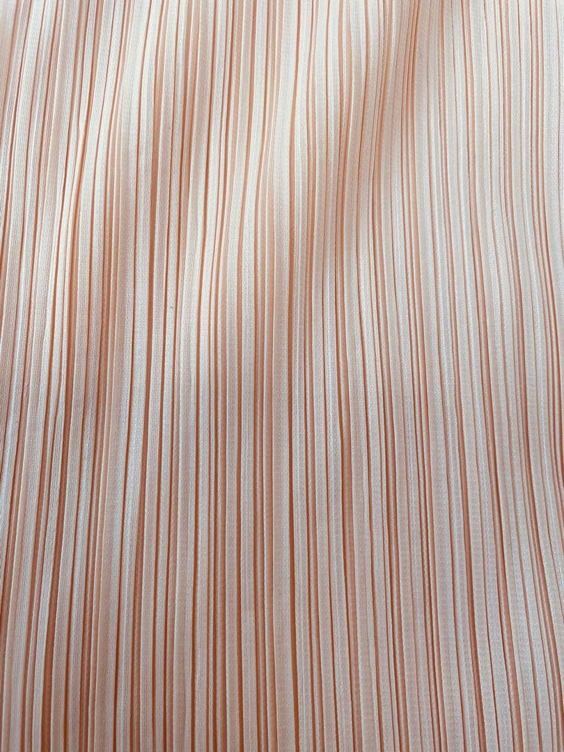 フリーサイズ　イッセイミヤケ　ハイネックトップス　プリーツプリーズ　ピーチ