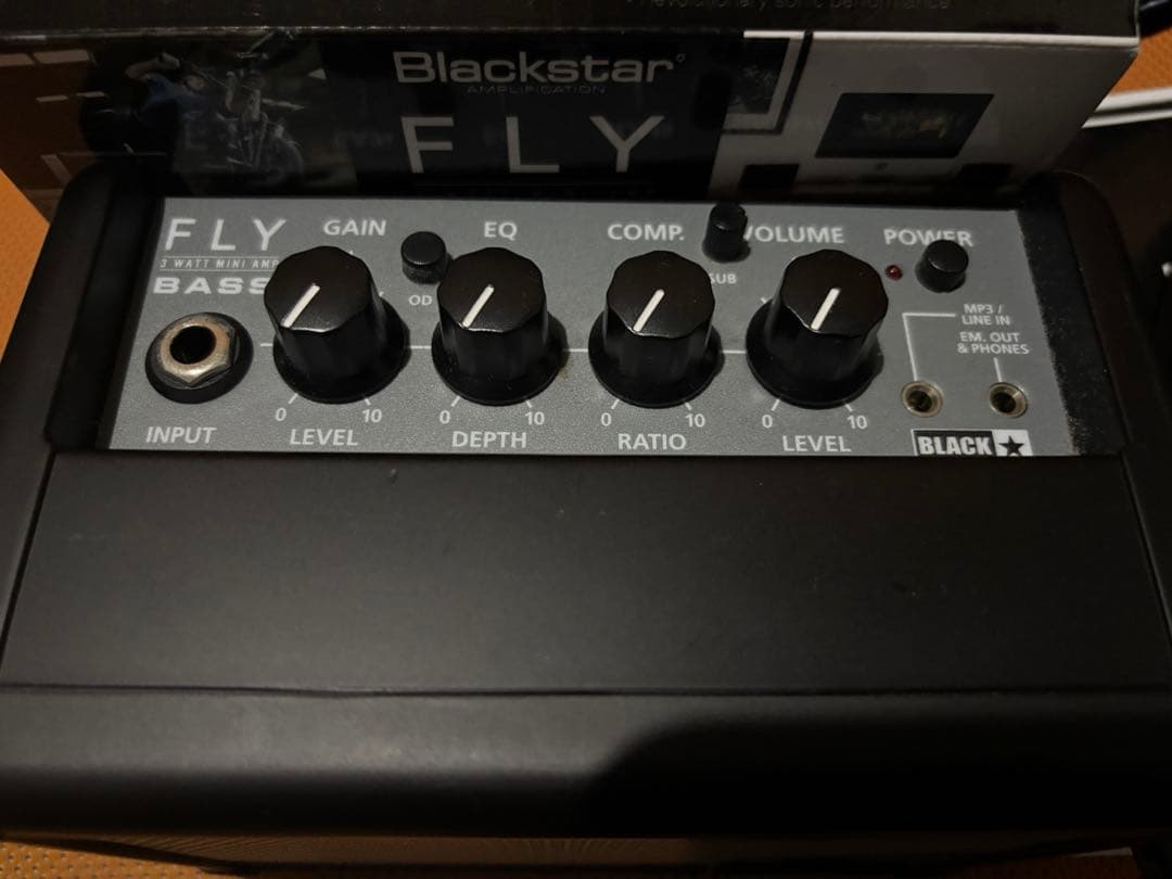 さとPBlackstar FLY3 BASS 純正アダプタ PSU-1付き