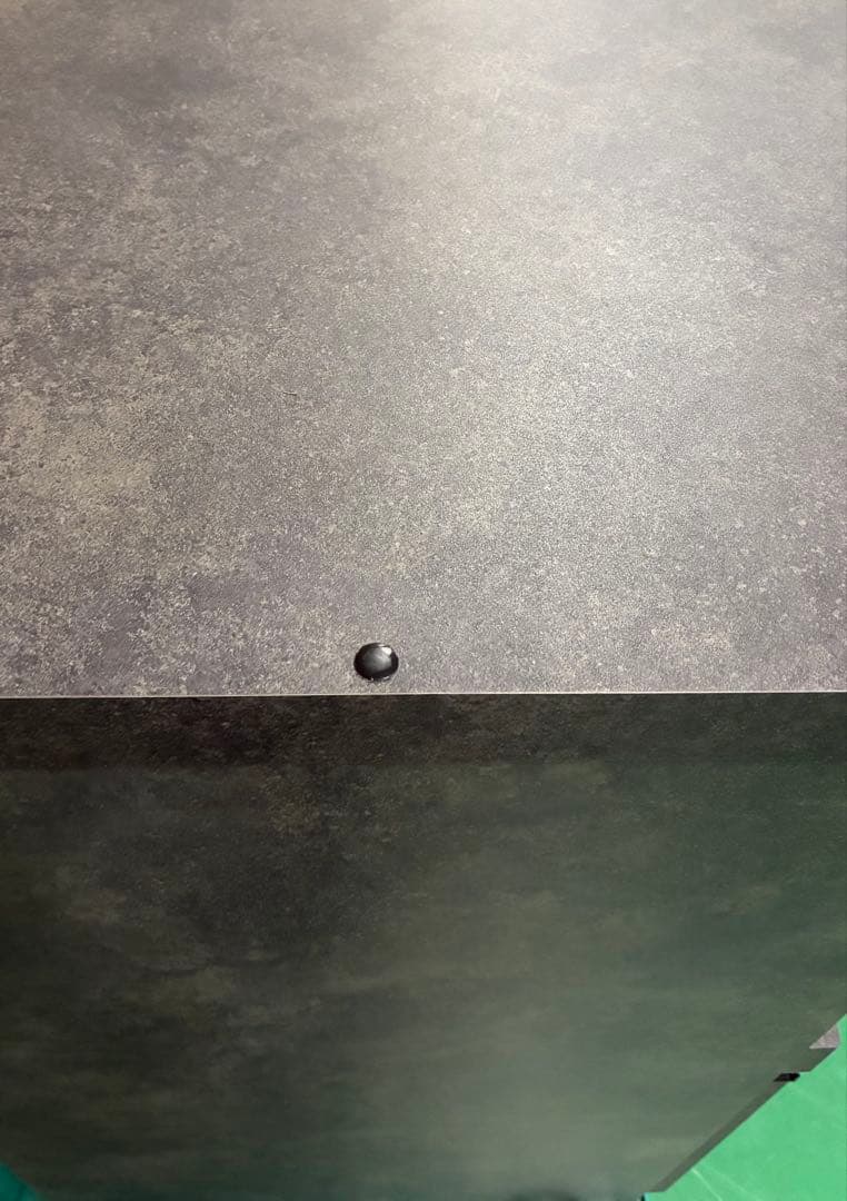 若干色ムラあり、パモウナ EMA-1400Rカウンター 幅140cm