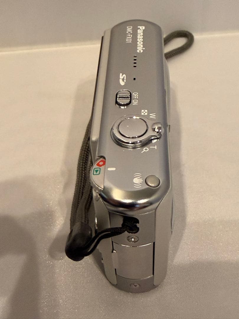 超美品 パナソニック LUMIX DMC-FX01 シルバー ライカB