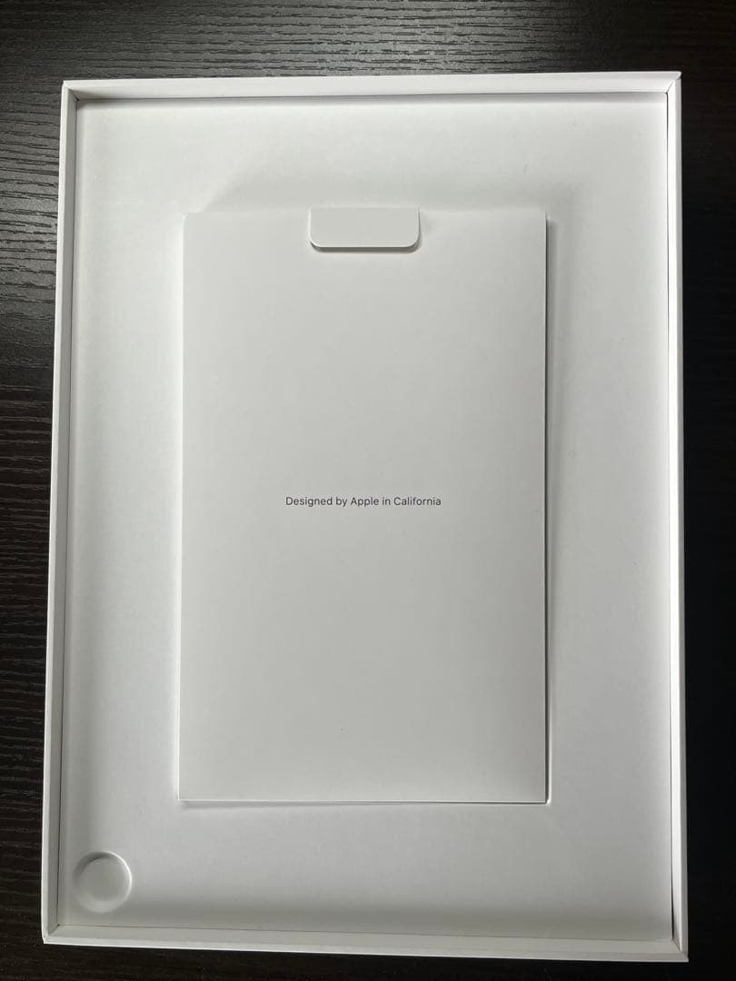 美品【本体＋純正キーボード】iPad Air第5世代Wi-Fi 64GB ブルー