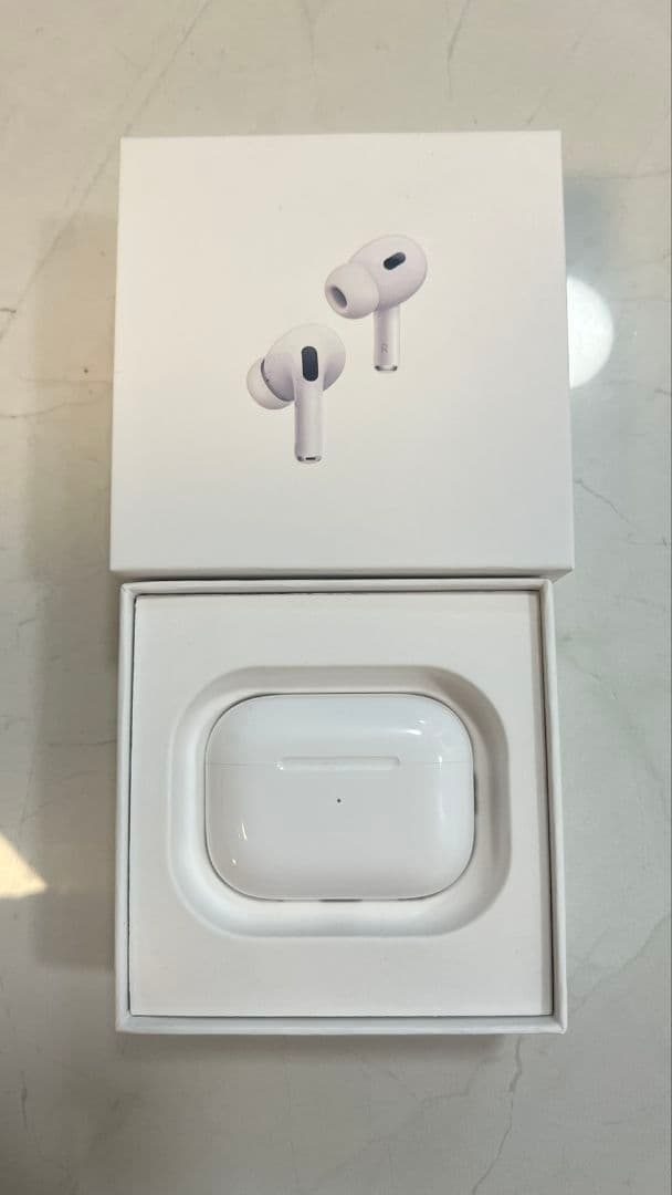 Apple AirPods Pro 充電ケース付き