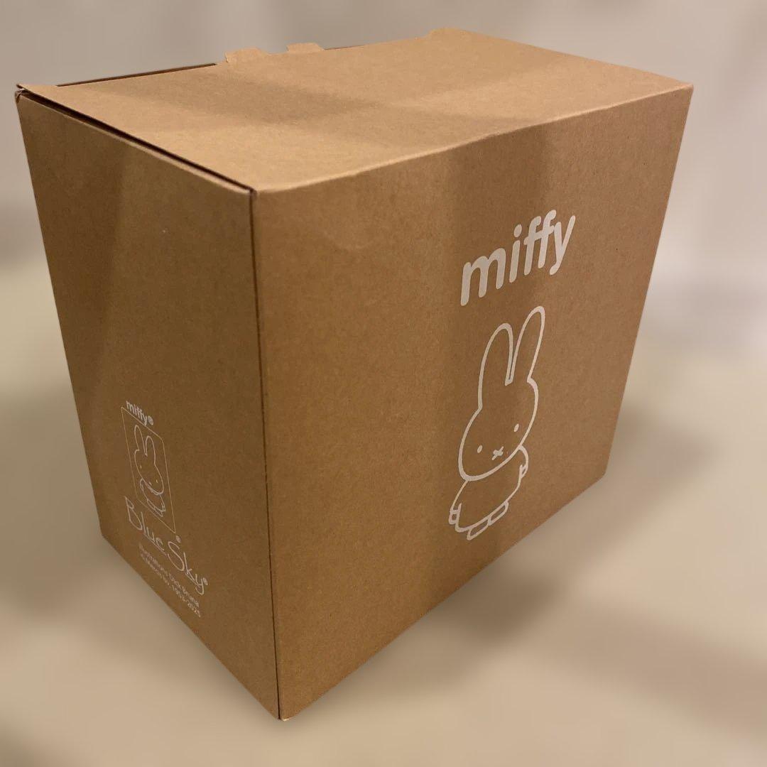 海外限定　陶器　置物　miffy ミッフィーとママのクルージングフィギュア