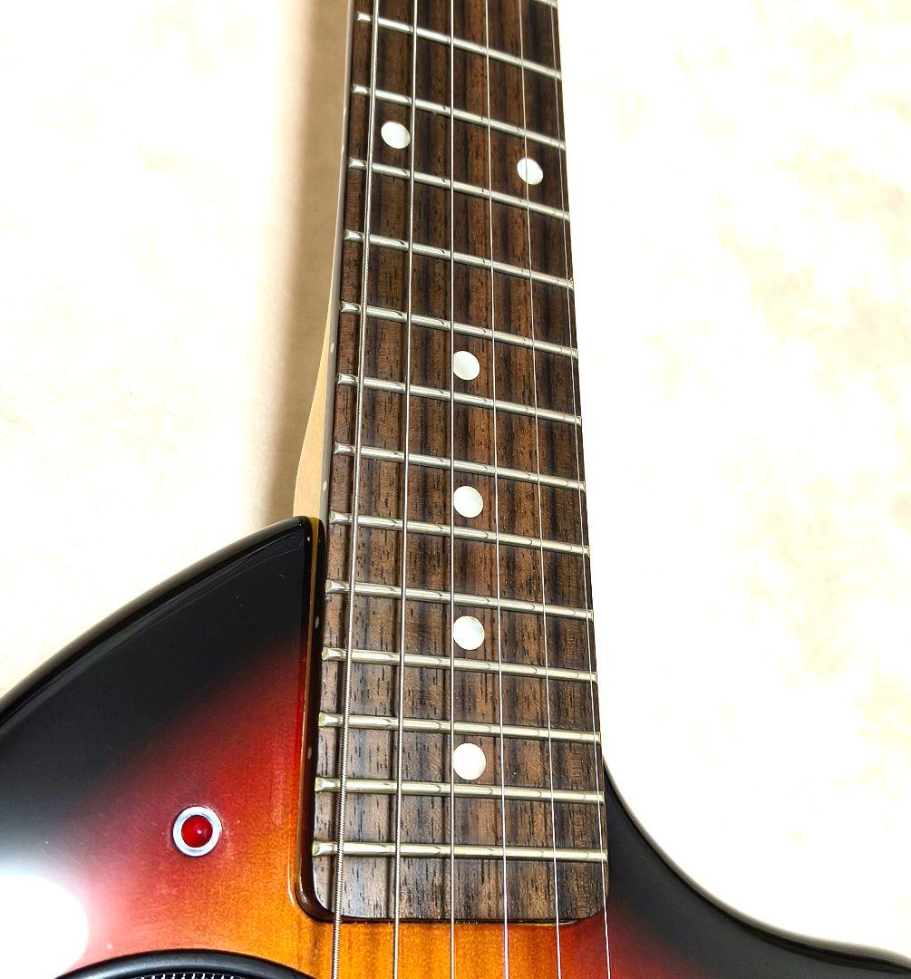 【新品同様】ZO-3 芸達者 3TS アンプ内蔵ミニギター 専用ケース付