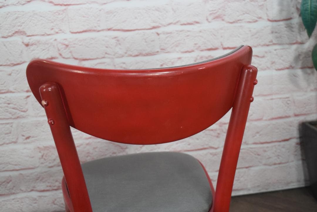 4点　TON/トン バナナチェア PVCクッション付き ダイニングチェア レッド