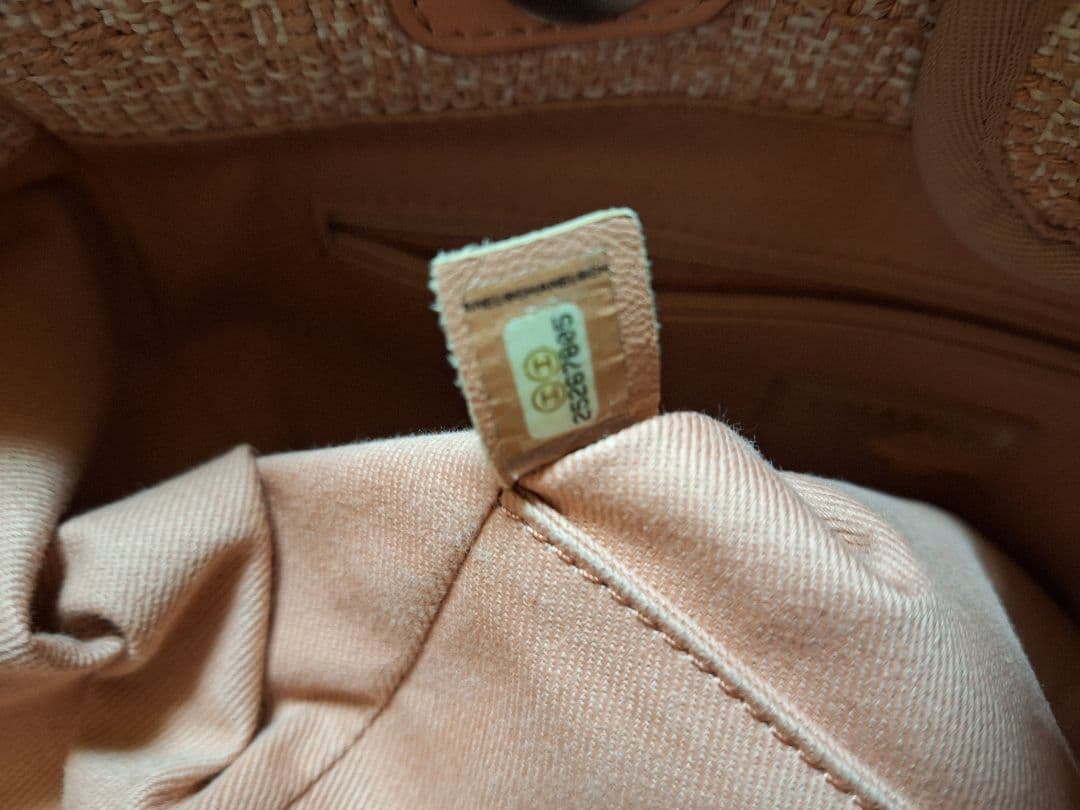 CHANEL ドーヴィルチェーントートバッグ