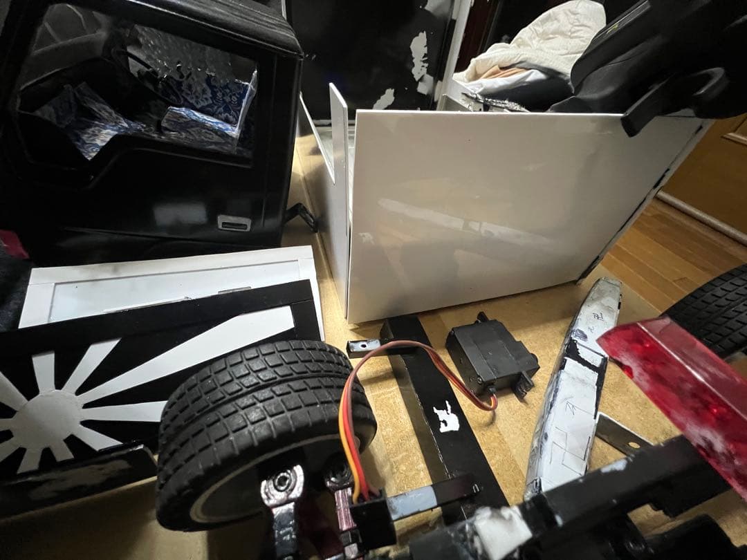 ゆ*け様 ムネトラキャンター部品取りラジコン