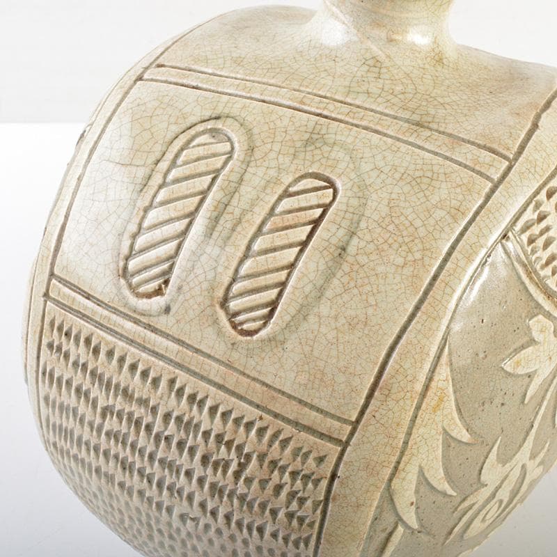 中国　磁州窯　白磁　掻落し　花文　扁壷　M　R7387F