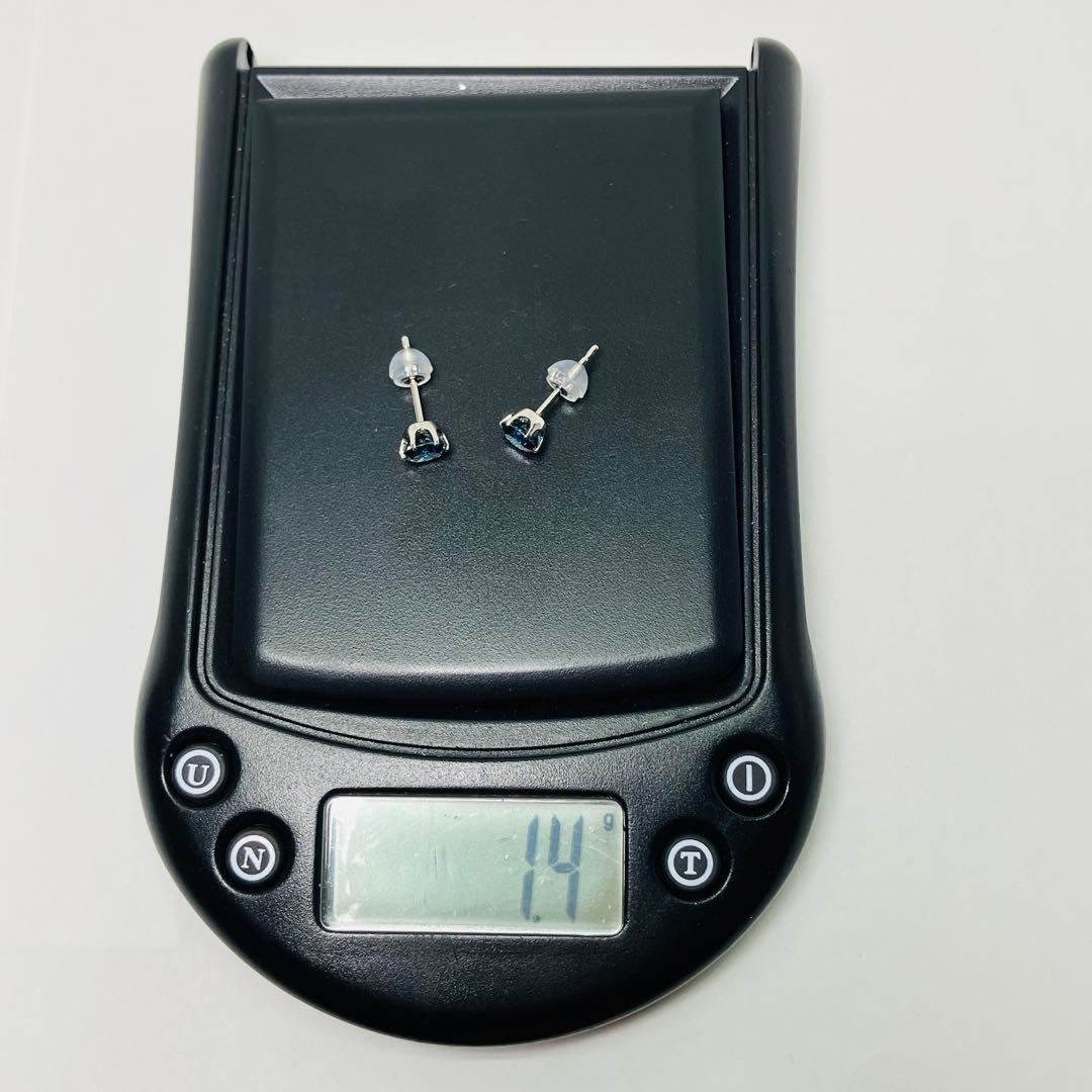美品 Pt900 トリート ブルーダイヤモンド ピアス BD:1.027ct
