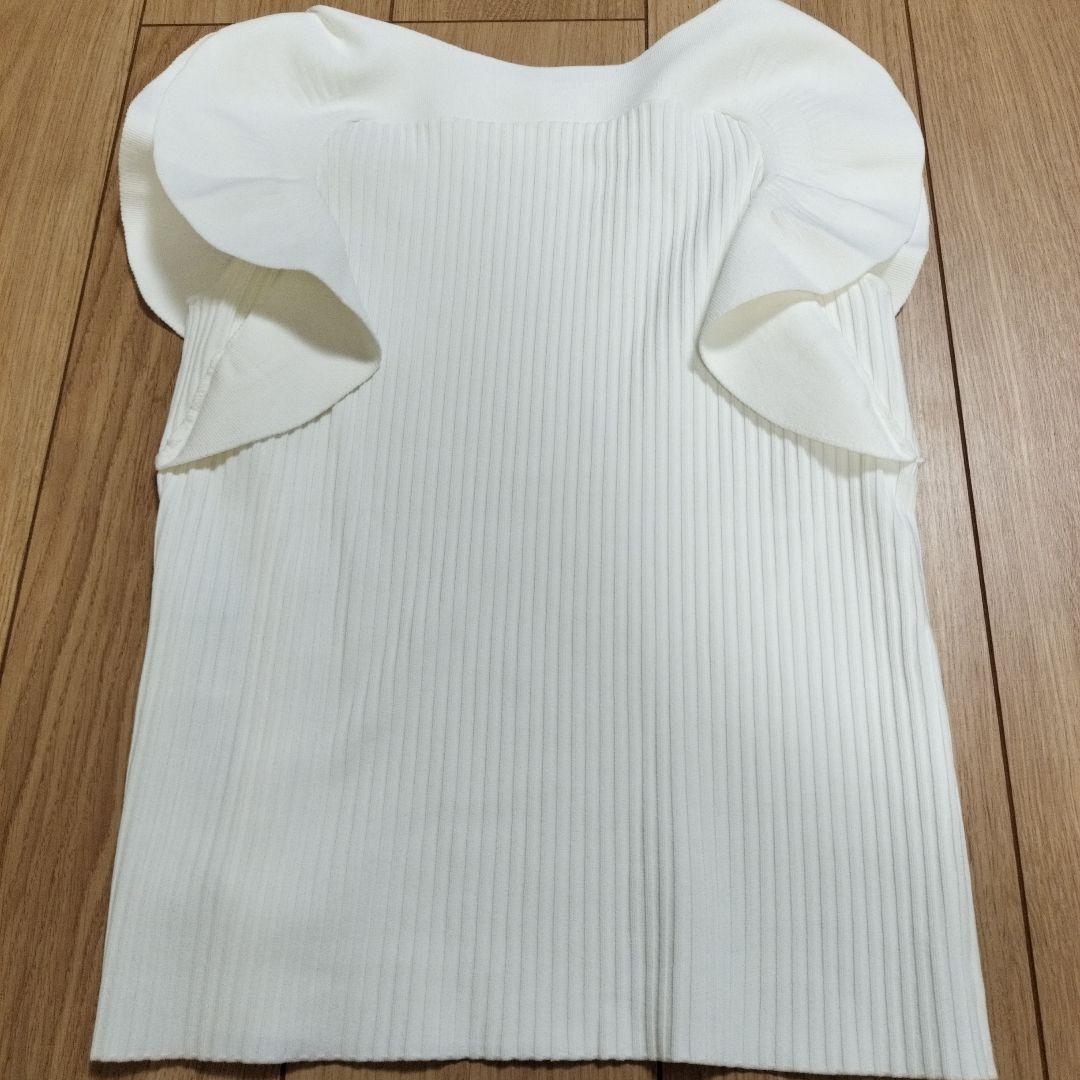 新品LOULOU WILLOUGHBYスキャーラッププルオーバー ホワイト