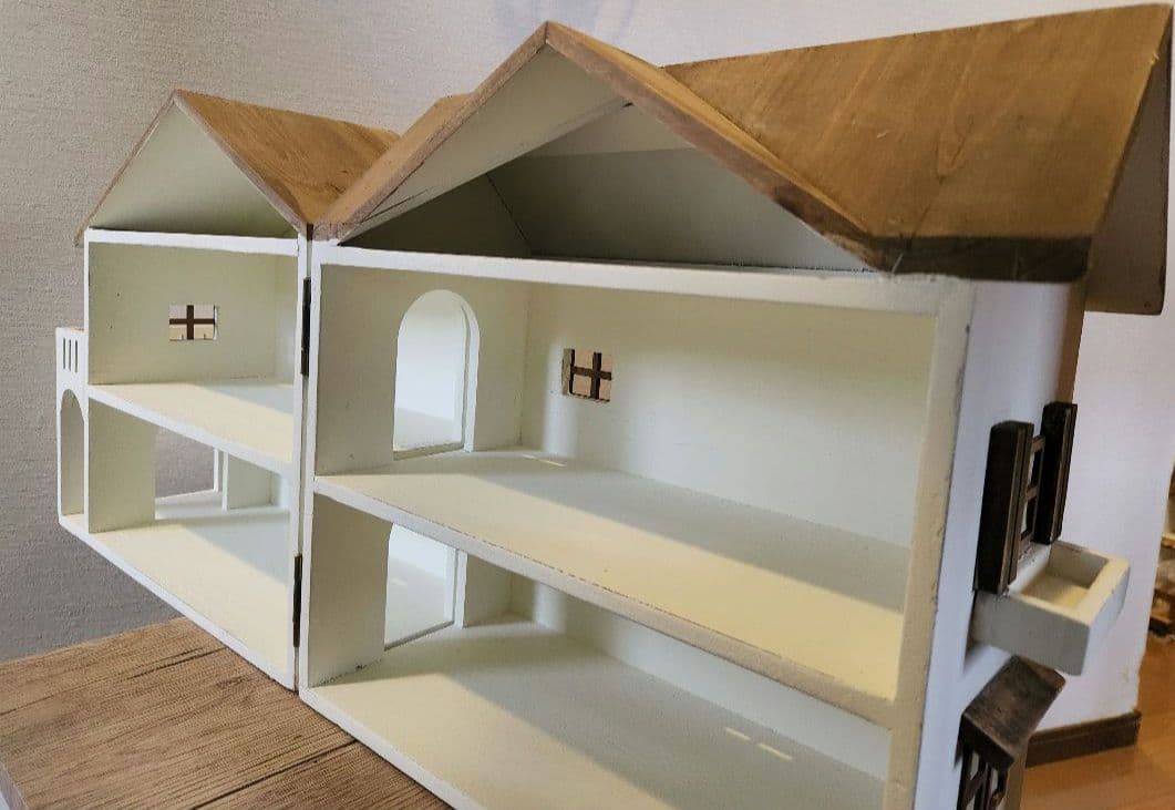 salut! サリュ tinytownの大きなおうち 木製 ドールハウス